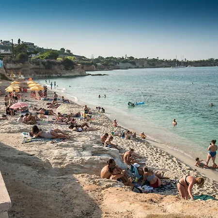 Little Seaside In * הרסוניסוס