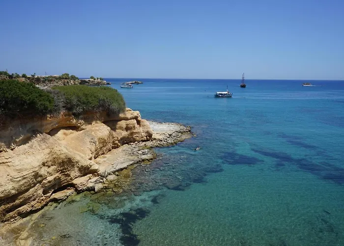 Little Seaside In הרסוניסוס