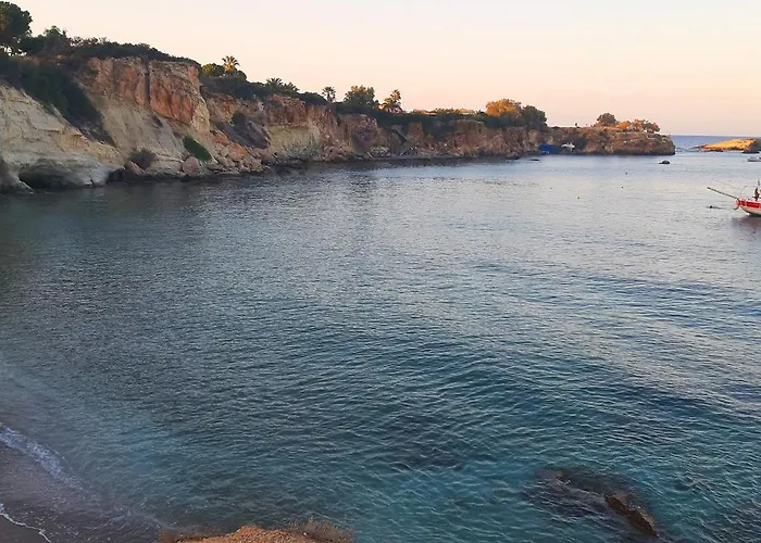 Little Seaside In * הרסוניסוס